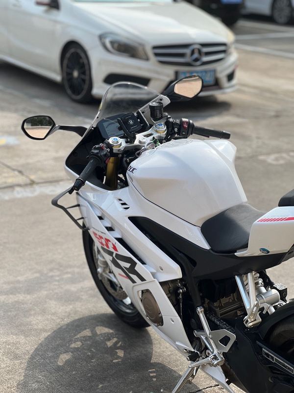 二手张雪机车500RR