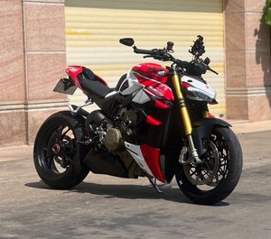 二手杜卡迪Street Fighter V4