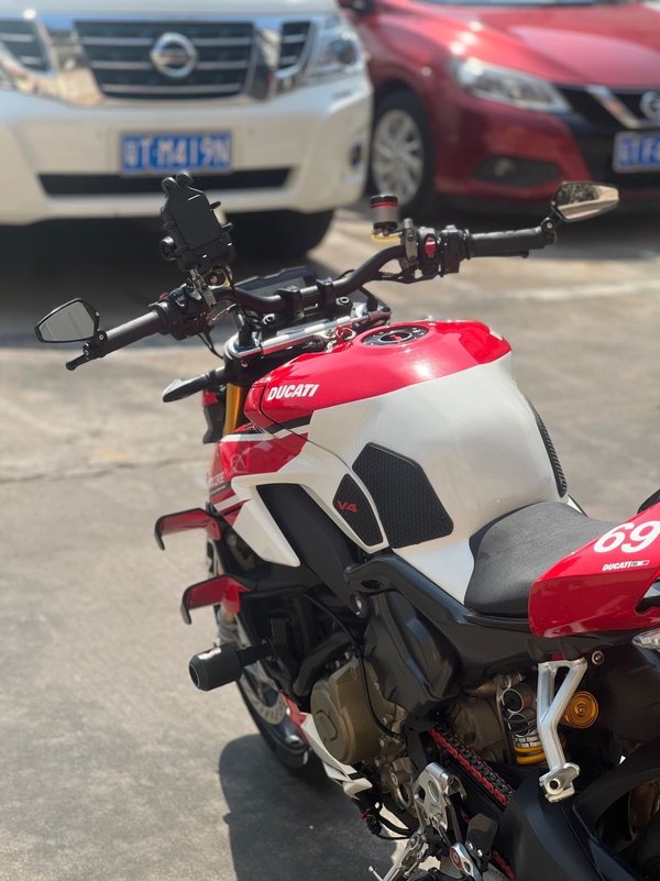 二手杜卡迪Street Fighter V4