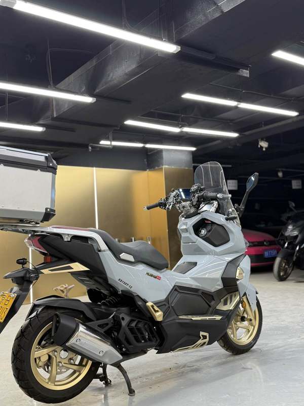 二手三阳哈士奇 Husky ADV150