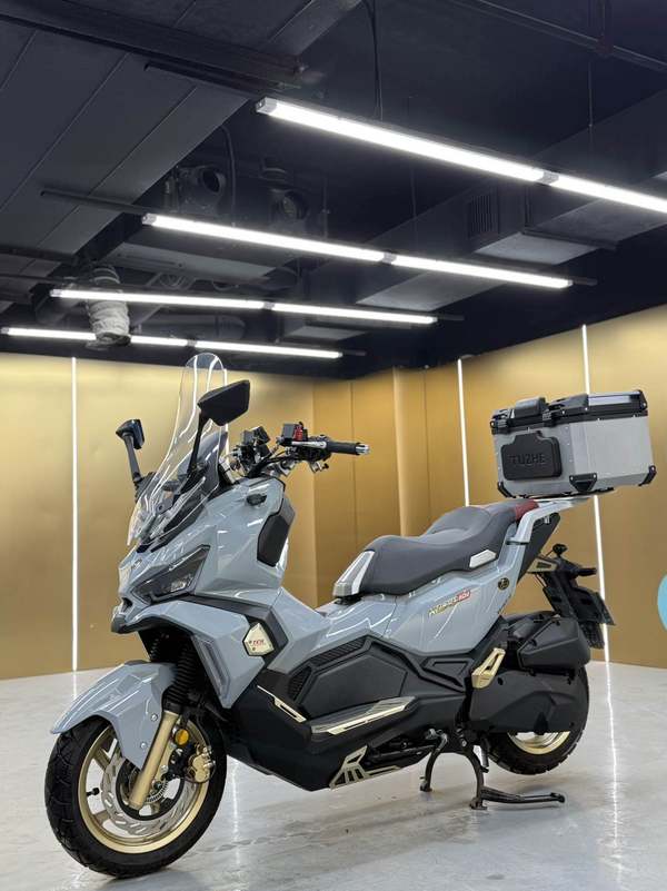 二手三阳哈士奇 Husky ADV150