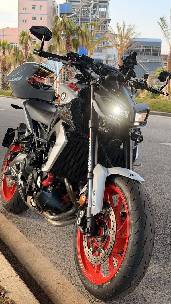 二手雅马哈MT-09