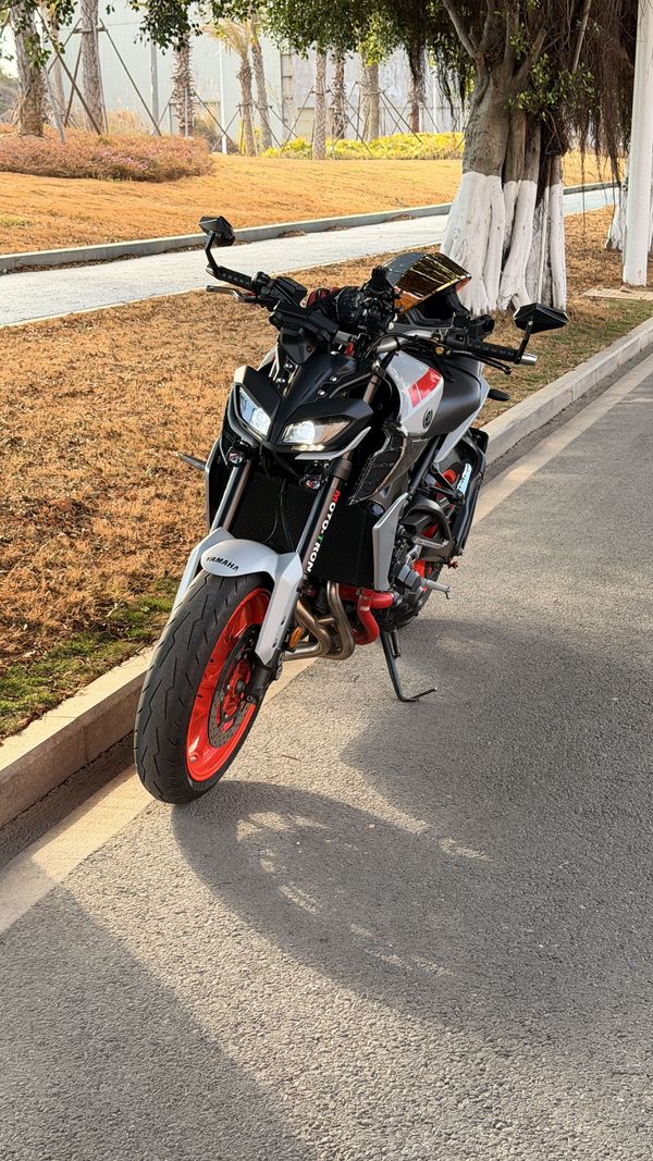 二手雅马哈MT-09