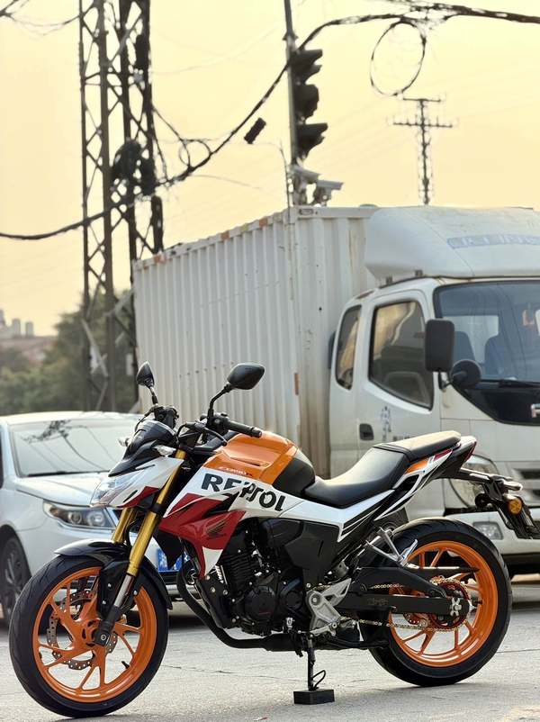 二手五羊本田CB190R 暴锋眼