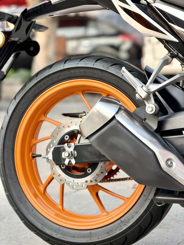 二手五羊本田CB190R 暴锋眼