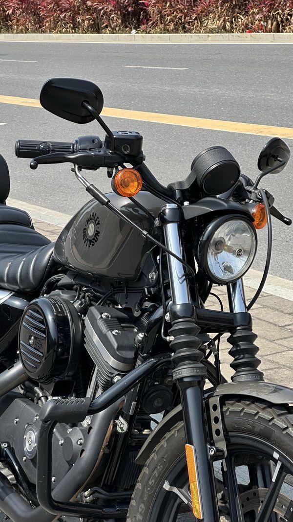 二手哈雷戴维森Iron883 硬汉