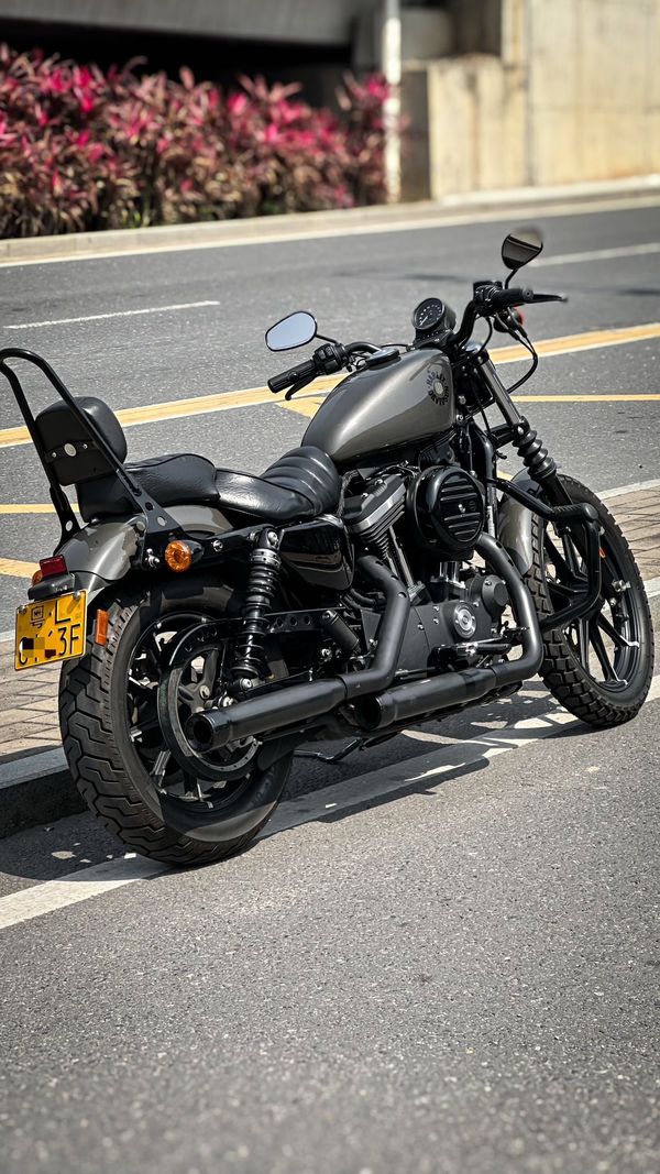 二手哈雷戴维森Iron883 硬汉