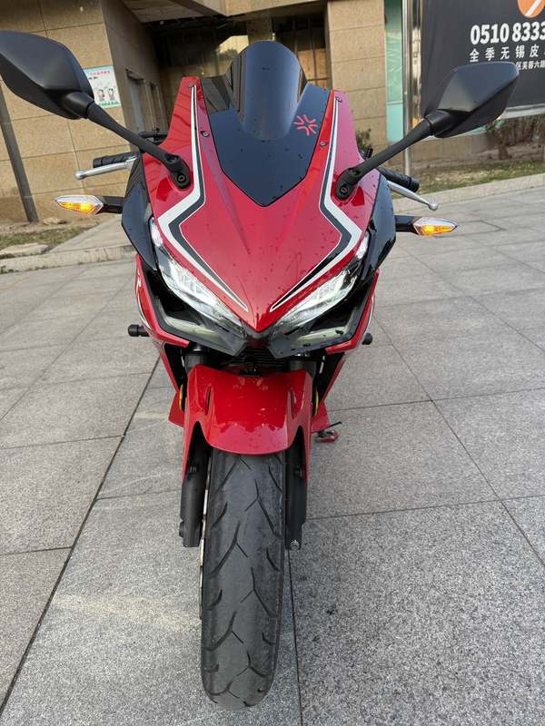 二手本田CBR400R