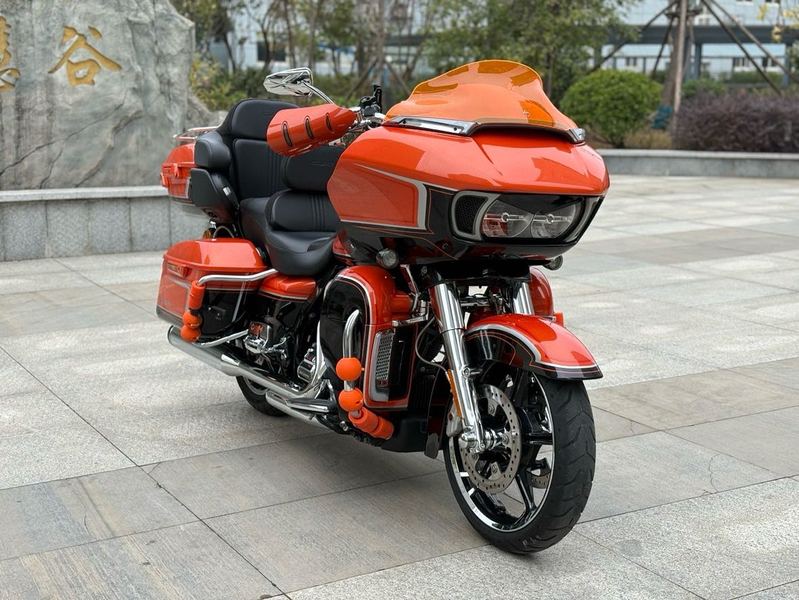 二手哈雷戴维森公路滑翔 Road Glide