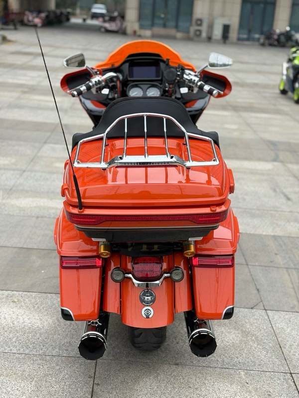 二手哈雷戴维森公路滑翔 Road Glide