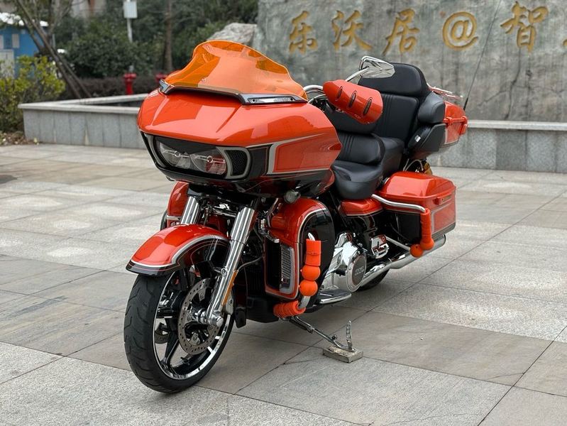 二手哈雷戴维森公路滑翔 Road Glide