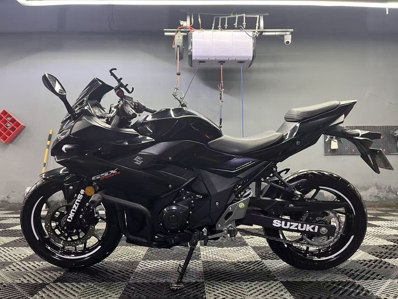 二手豪爵铃木GSX250R