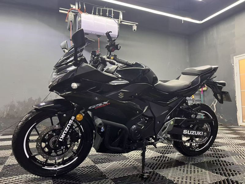 二手豪爵铃木GSX250R