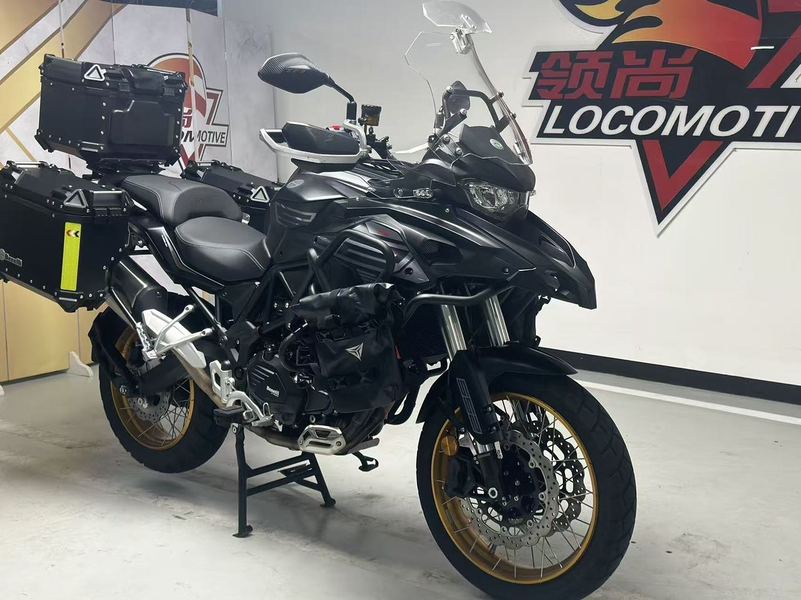 二手贝纳利TRK552