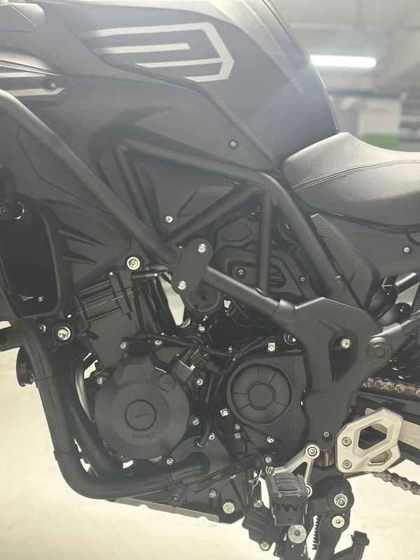 二手贝纳利TRK552