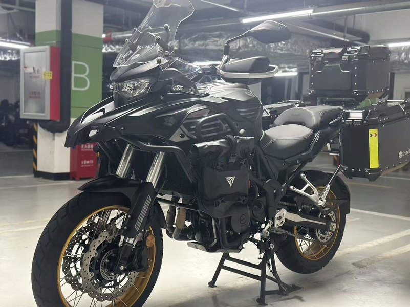 二手贝纳利TRK552