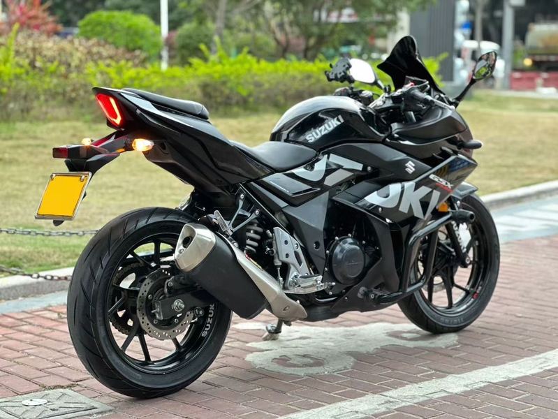 二手豪爵铃木GSX250R