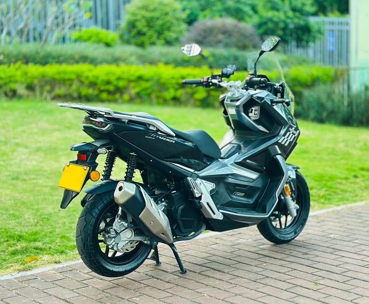 二手布雷斯通极宙 ADV150