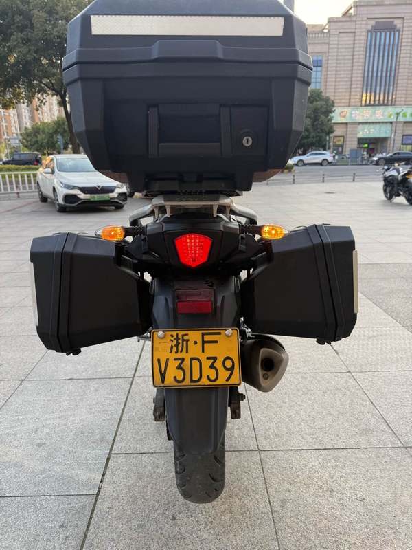 二手豪爵铃木DL250