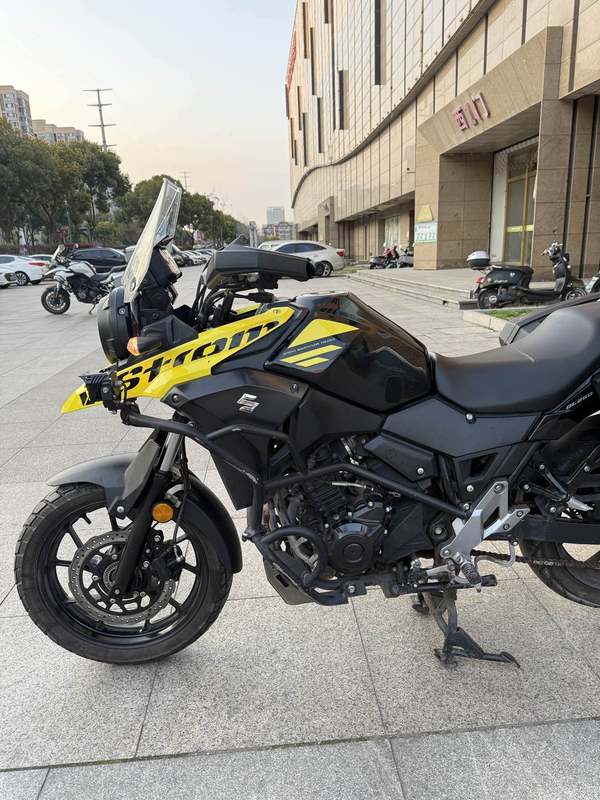 二手豪爵铃木DL250