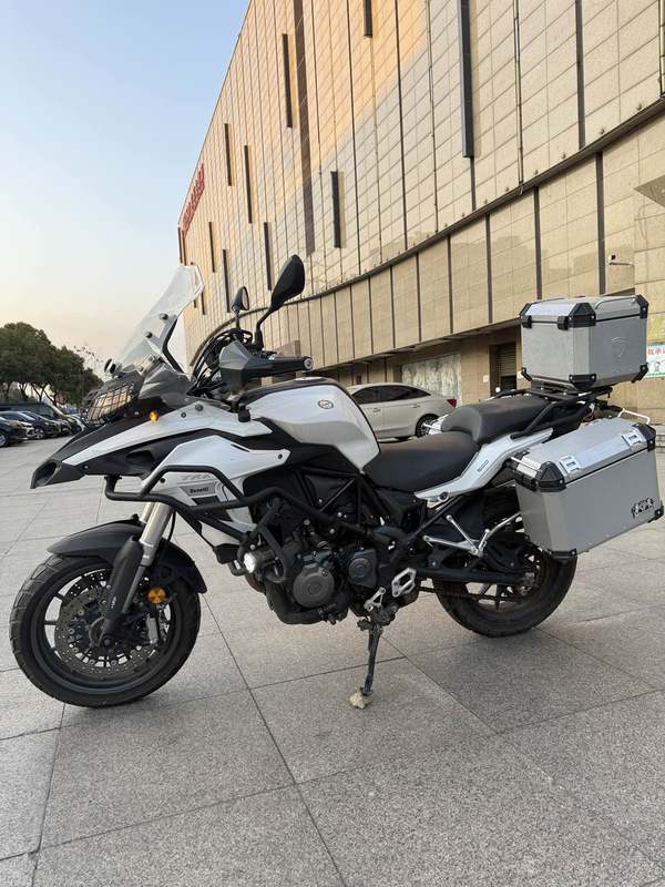 二手贝纳利金鹏 TRK502