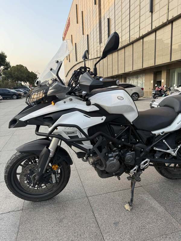 二手贝纳利金鹏 TRK502