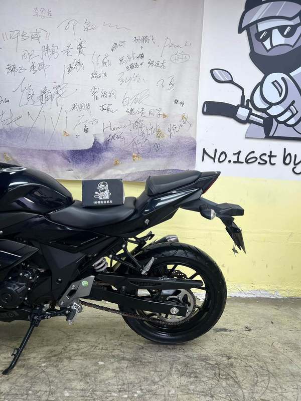 二手豪爵铃木GSX250R