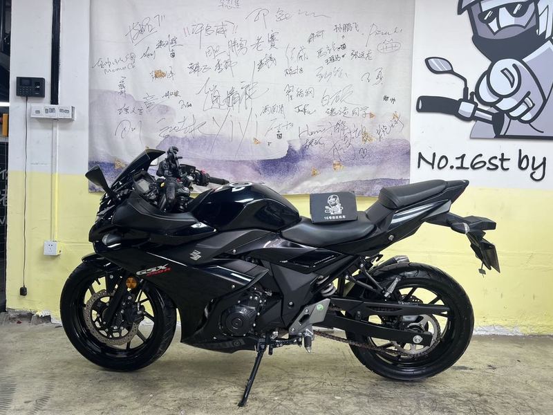 二手豪爵铃木GSX250R