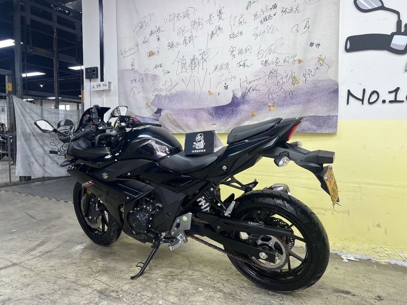 二手豪爵铃木GSX250R