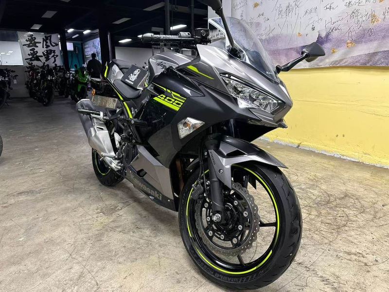 二手川崎Ninja 400