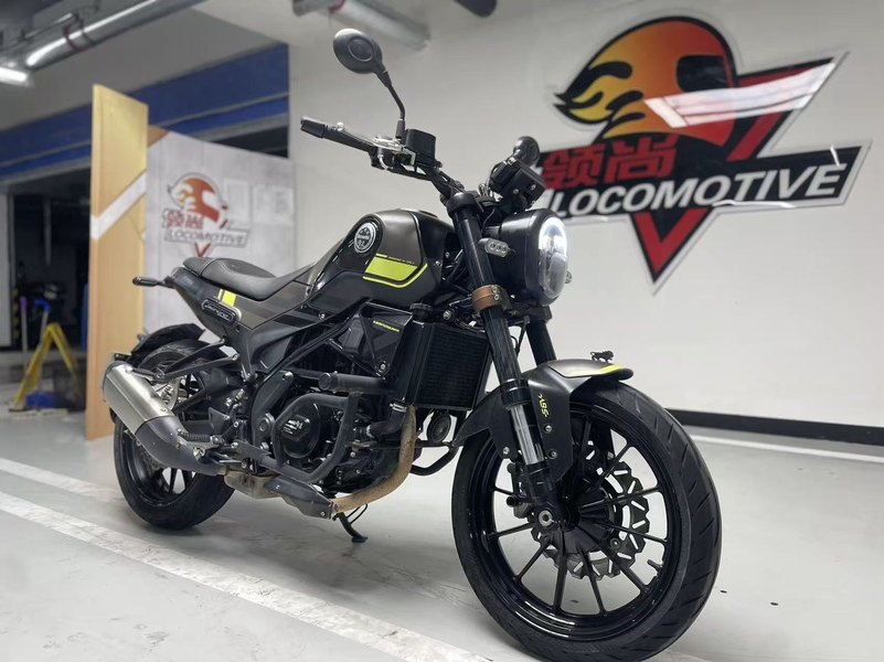 二手贝纳利幼狮 Leoncino 250