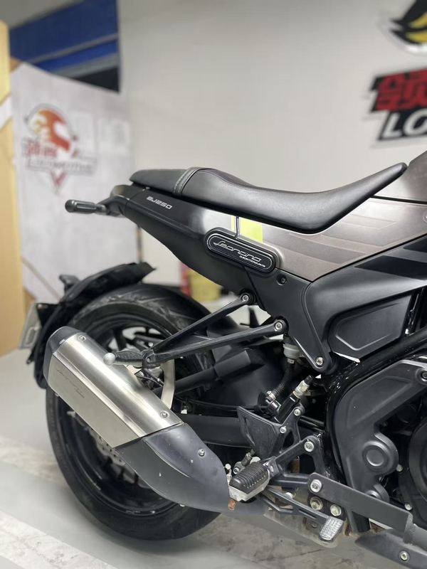 二手贝纳利幼狮 Leoncino 250