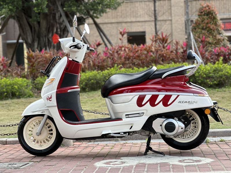 二手南方梦拉丽莎 飞戈