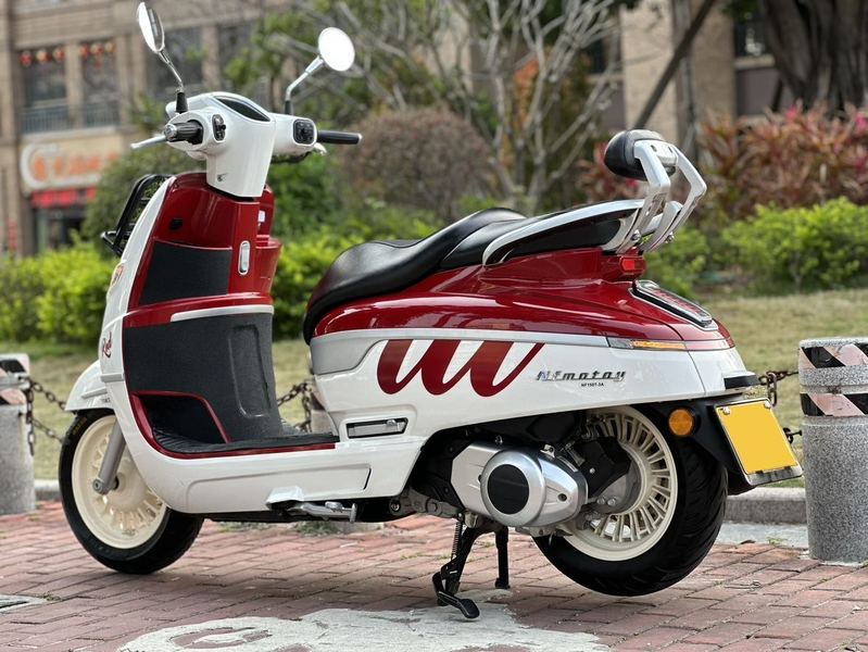 二手南方梦拉丽莎 飞戈