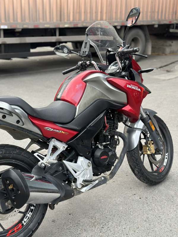 二手五羊本田猛鸷 CB190X