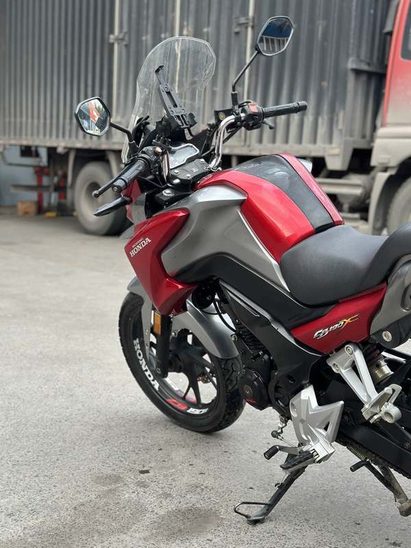 二手五羊本田猛鸷 CB190X