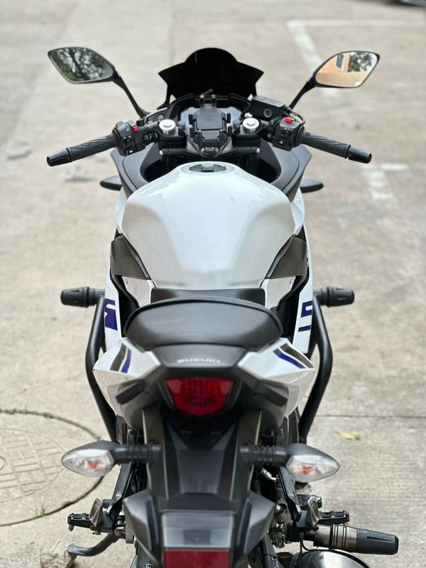 二手豪爵铃木GSX250R