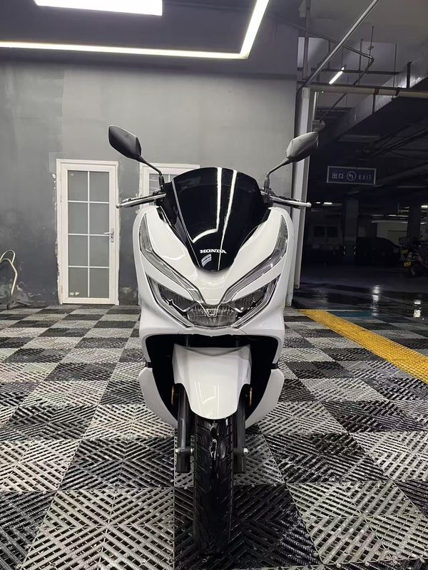 二手五羊本田PCX