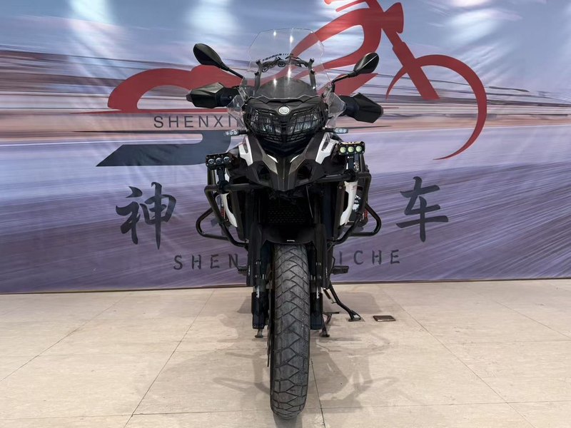 二手贝纳利金鹏 TRK502