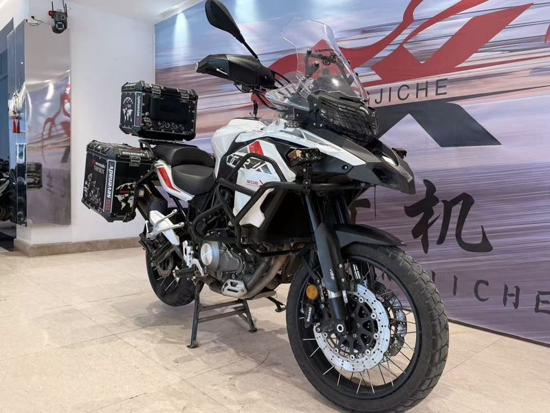 二手贝纳利金鹏 TRK502