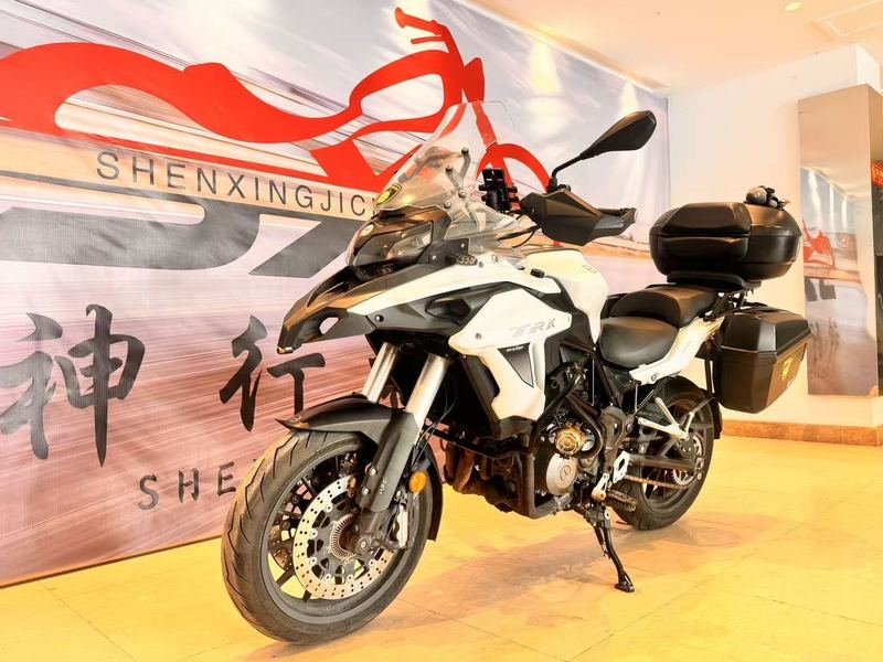 二手贝纳利金鹏 TRK502