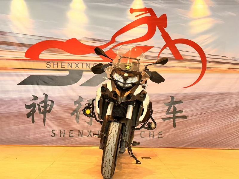 二手贝纳利金鹏 TRK502