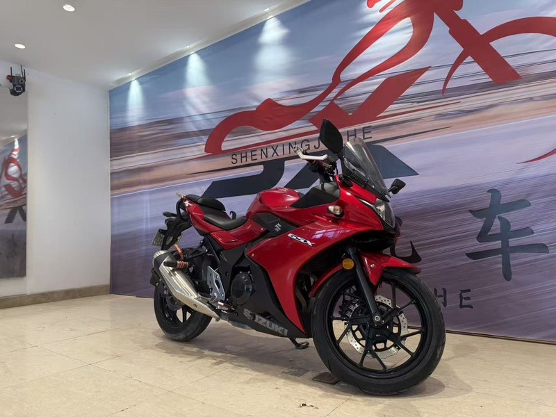 二手豪爵铃木GSX250R