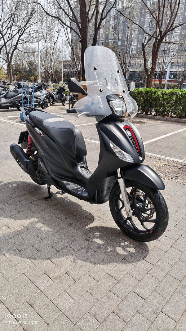 二手比亚乔Medley 150