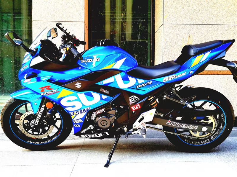 二手豪爵铃木GSX250R