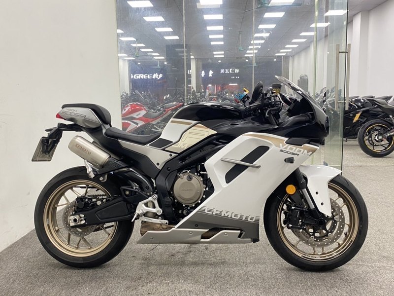 二手春风500SR VOOM