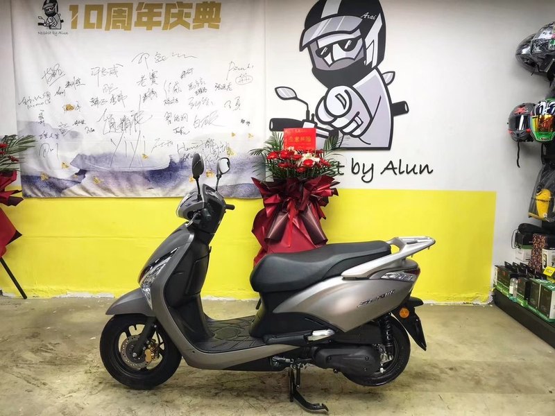 二手五羊本田SCR110 佳御