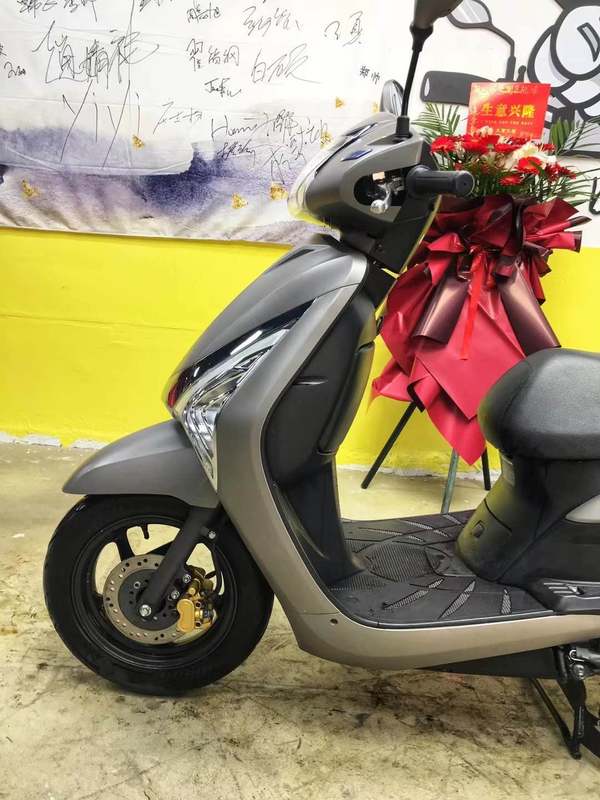 二手五羊本田SCR110 佳御