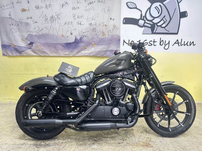 二手哈雷戴维森Iron883 硬汉