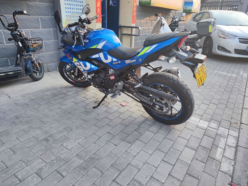 二手豪爵铃木GSX250R